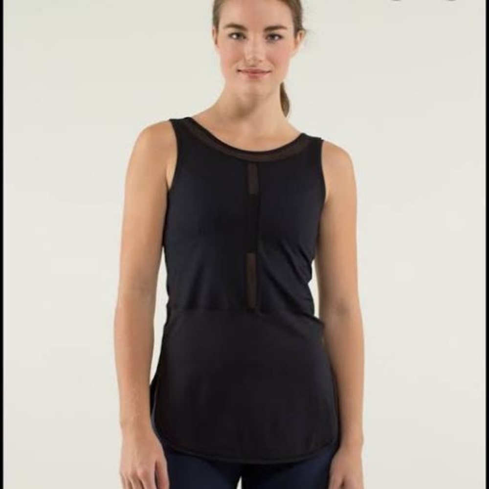 EUC Lululemon black mesh tank size 4